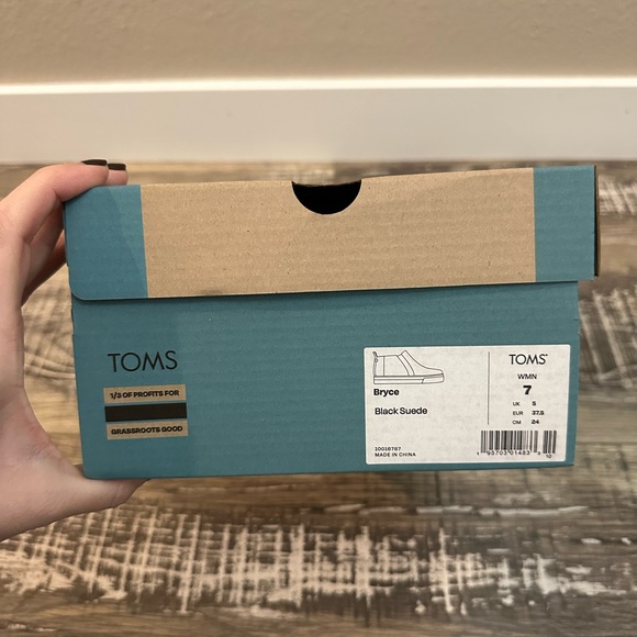 NEW Tom’s High Top Slip Ons - Picture 4 of 5